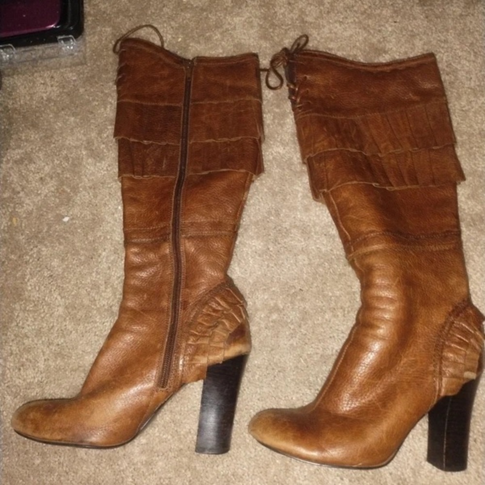 Chic Brown Heeled Boots